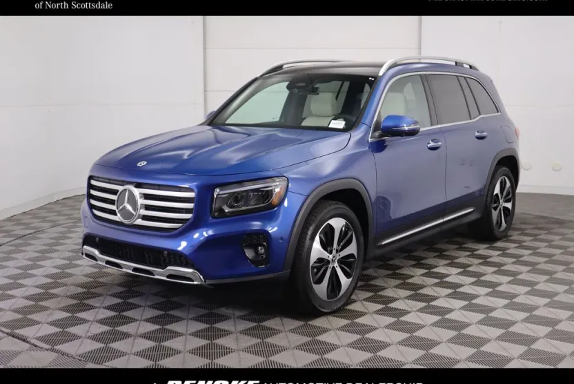 2026 Mercedes Benz GLB 250 photo 1