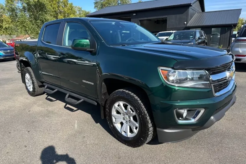 2016 Chevrolet Colorado LT photo 1