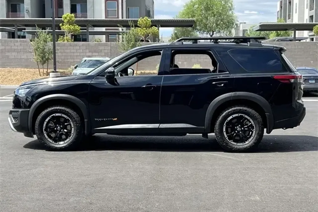 2024 Nissan Pathfinder Rock Creek photo 1