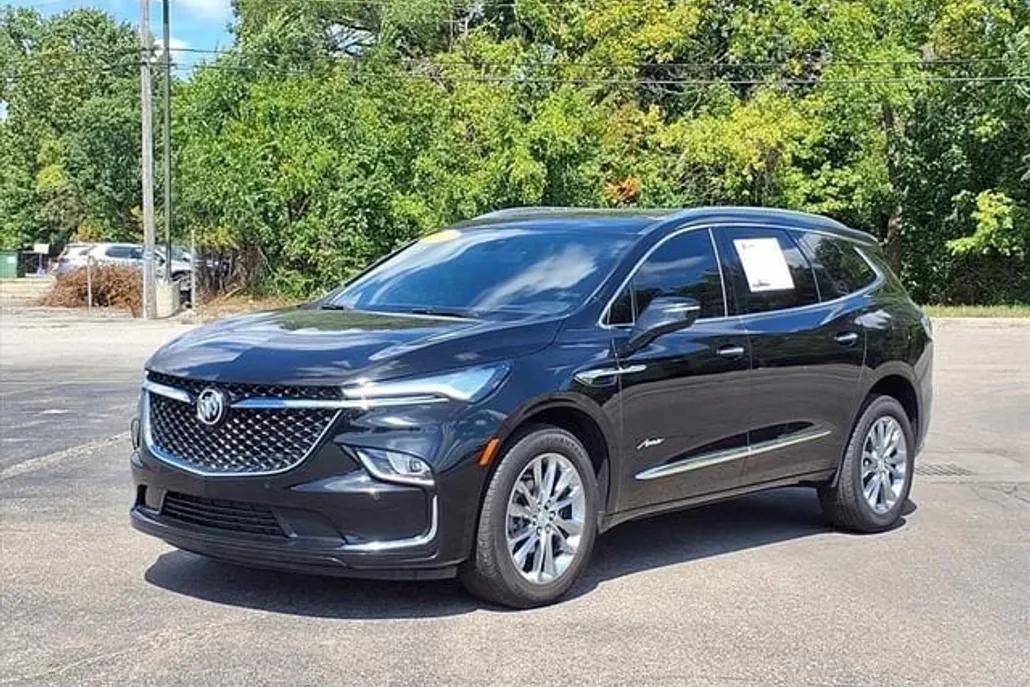2022 Buick Enclave Avenir photo 1