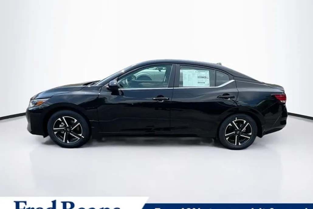 2025 Nissan Sentra SV photo 1