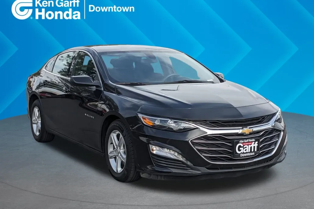 2022 Chevrolet Malibu 1LT photo 1