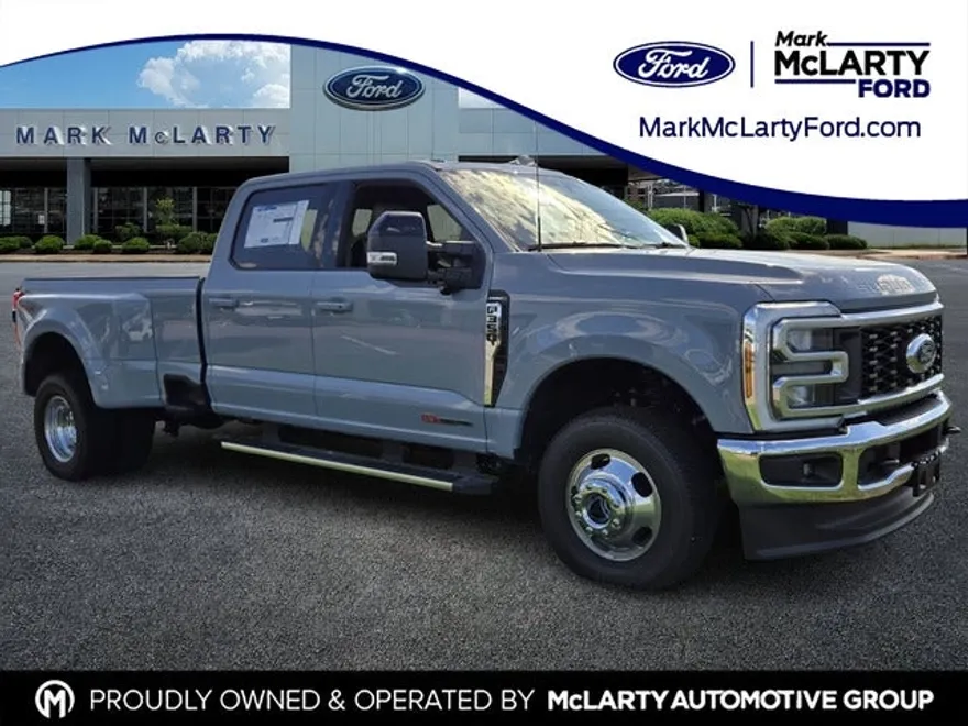 2026 Ford F-350 photo 1