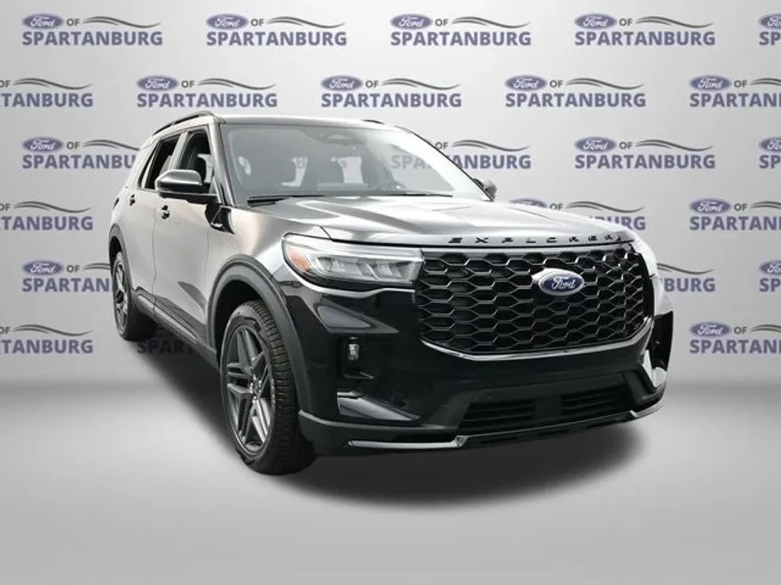 2025 Ford Explorer ST-Line photo 1