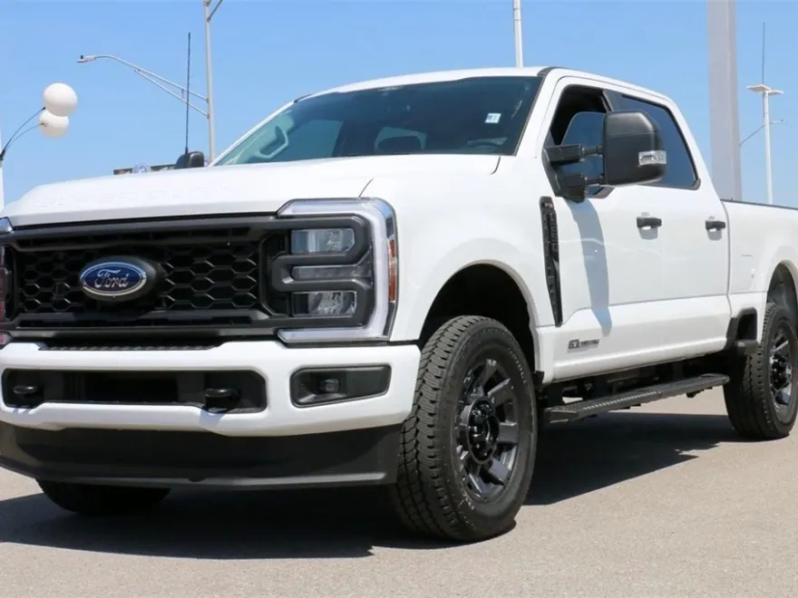 2025 Ford F-250 photo 1
