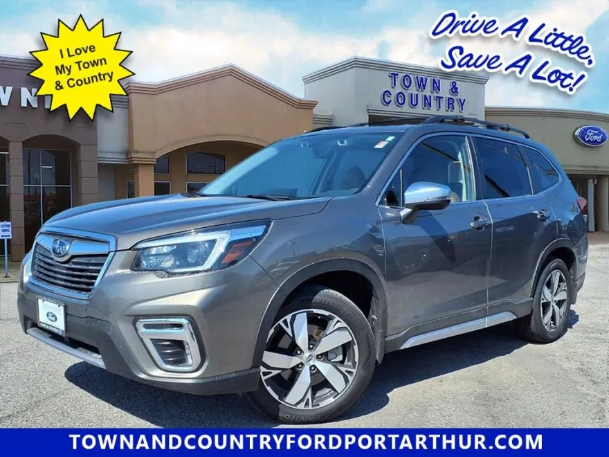 2021 Subaru Forester Touring photo 1