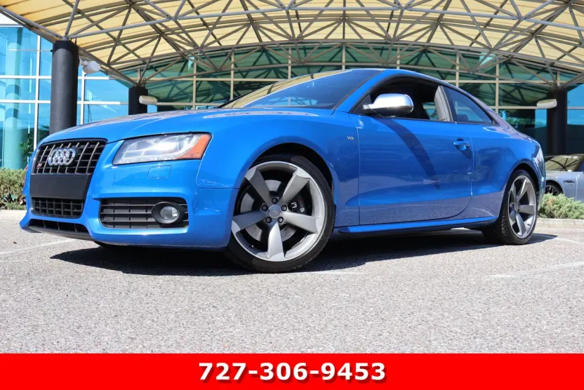 2011 Audi S5 Prestige photo 1