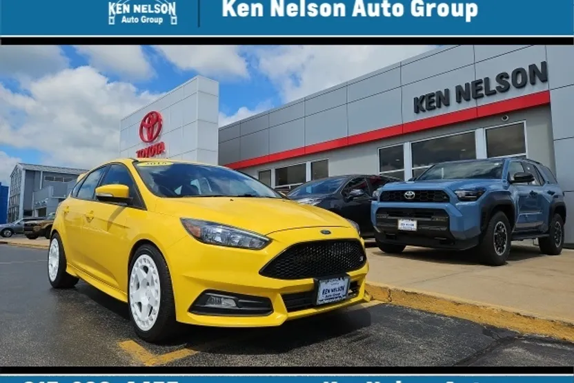 2018 Ford Focus ST photo 1