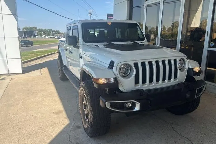 2021 Jeep Gladiator Overland photo 1