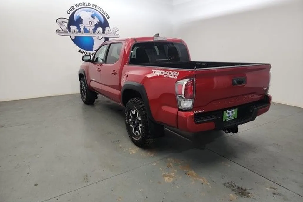 2020 Toyota Tacoma V6 photo 1