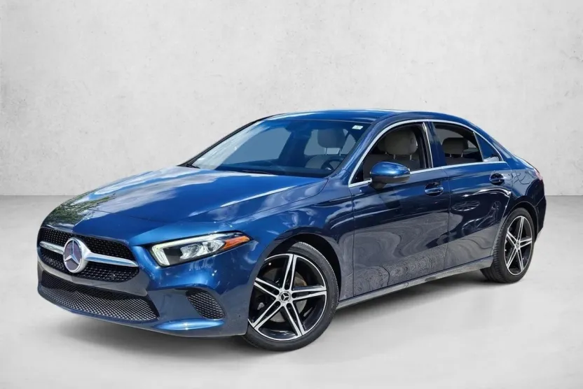 2019 Mercedes Benz A 220 photo 1