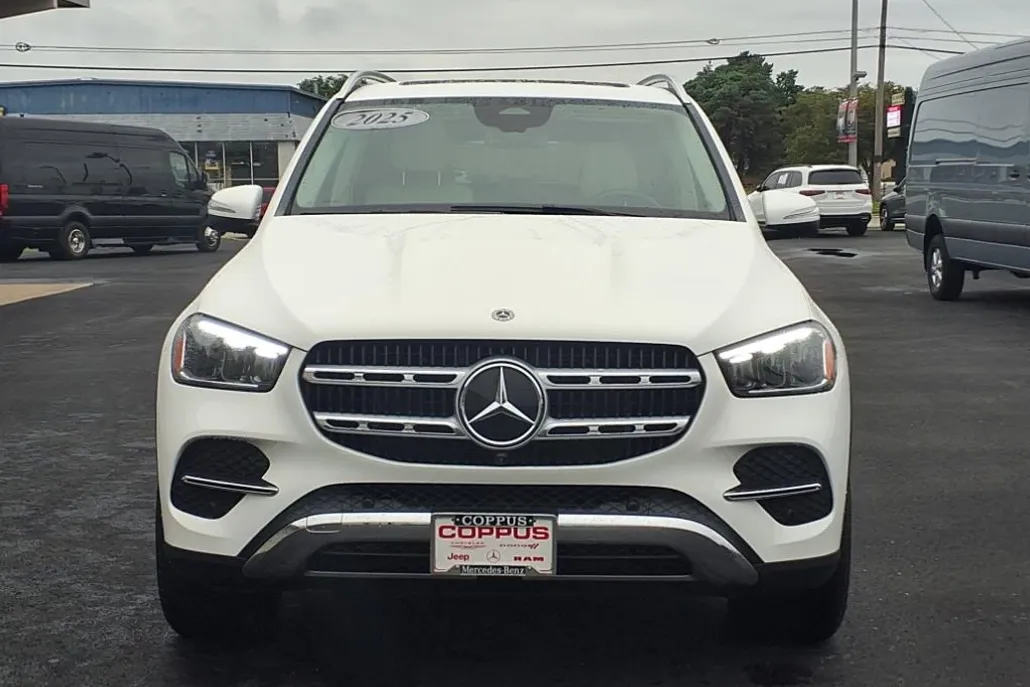 2025 Mercedes Benz GLE 350 4MATIC photo 1