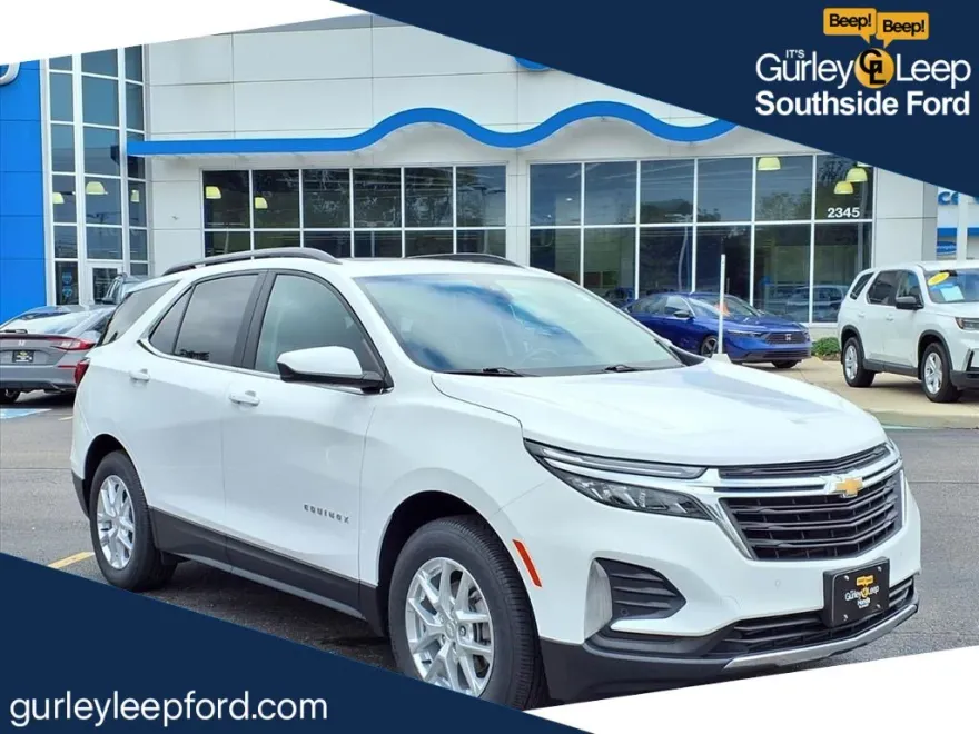 2022 Chevrolet Equinox LT photo 1