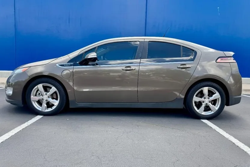 2014 Chevrolet Volt Premier photo 1