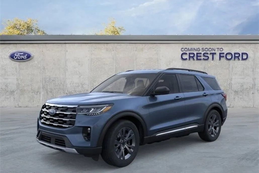 2025 Ford Explorer photo 1