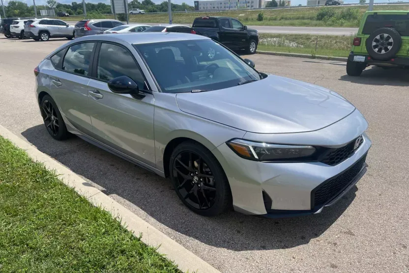 2025 Honda Civic Sport photo 1