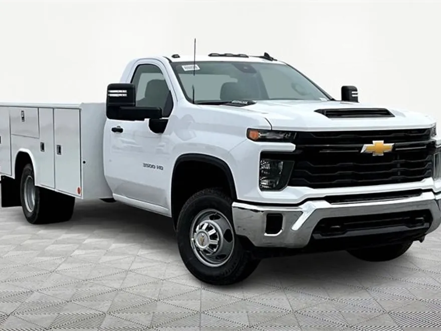 2025 Chevrolet Silverado Work Truck photo 1