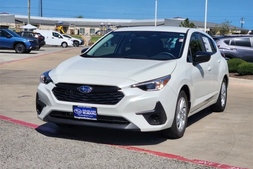 2025 Subaru Impreza Base photo 1