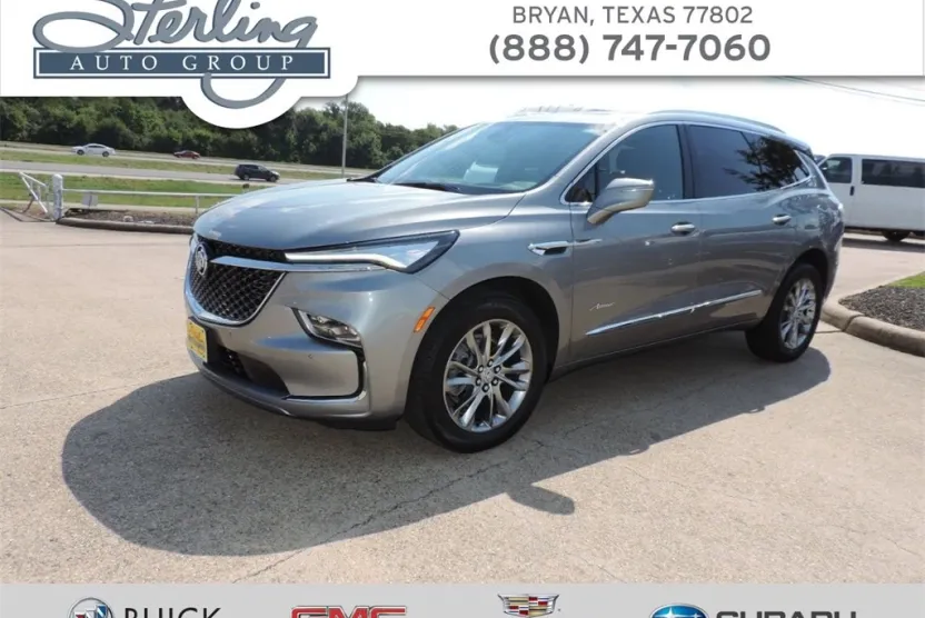 2023 Buick Enclave Avenir photo 1