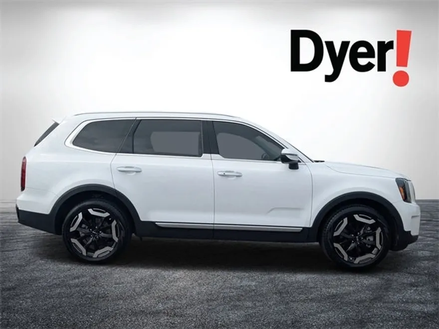 2023 Kia Telluride S photo 1