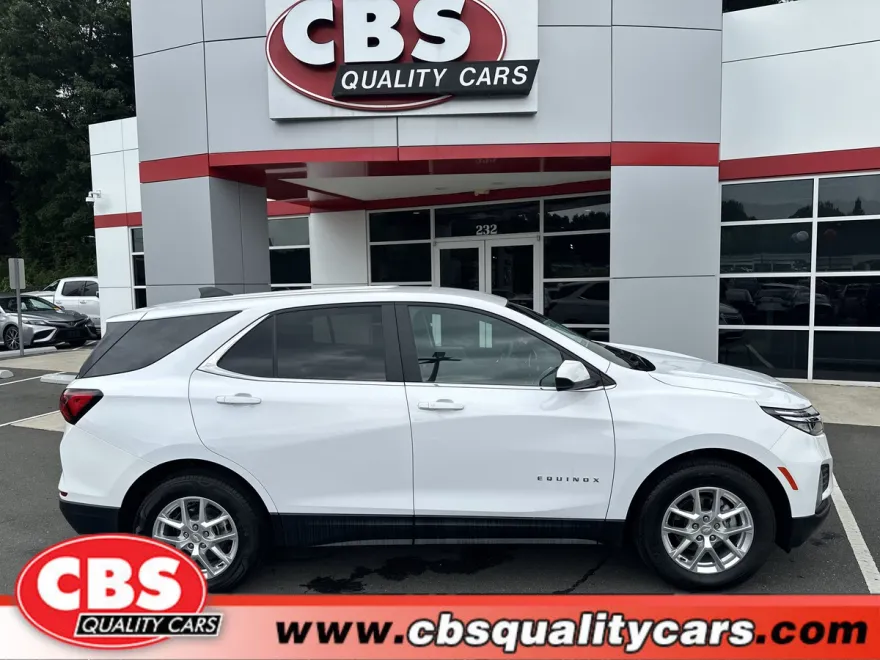 2022 Chevrolet Equinox LT photo 1