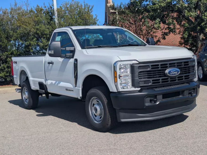 2025 Ford F-250 XL photo 1