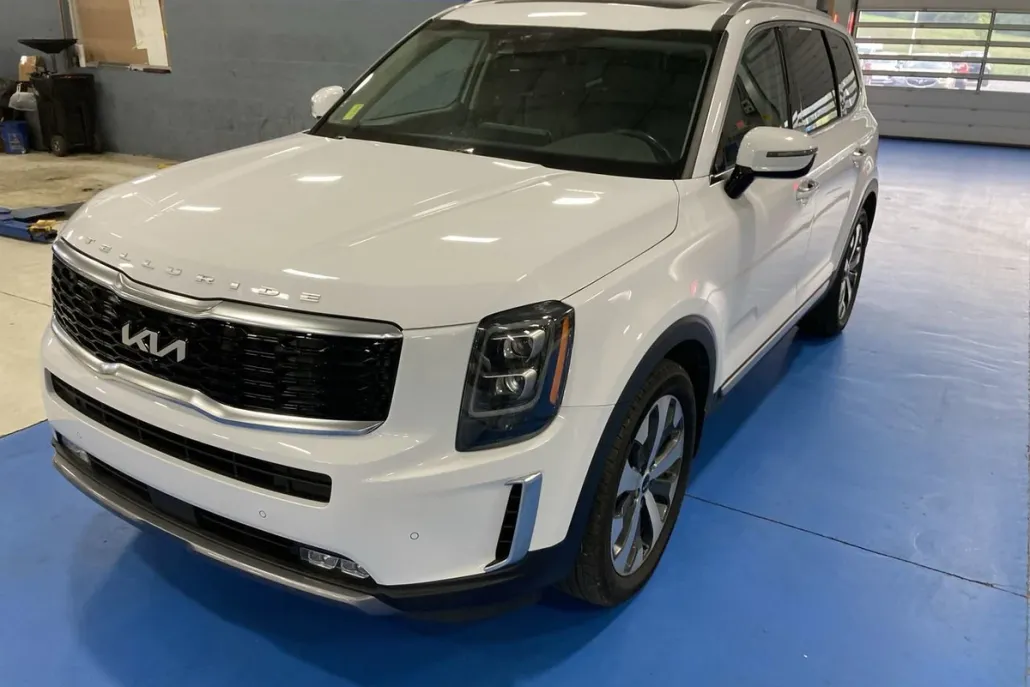 2022 Kia Telluride SX photo 1