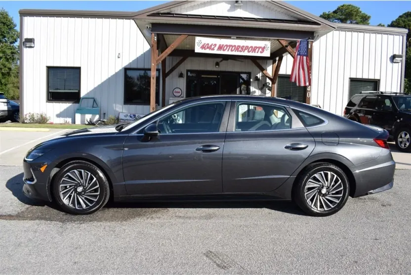 2023 Hyundai Sonata SEL photo 1