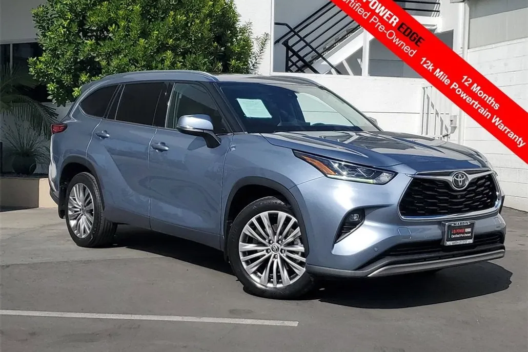 2022 Toyota Highlander Platinum photo 1