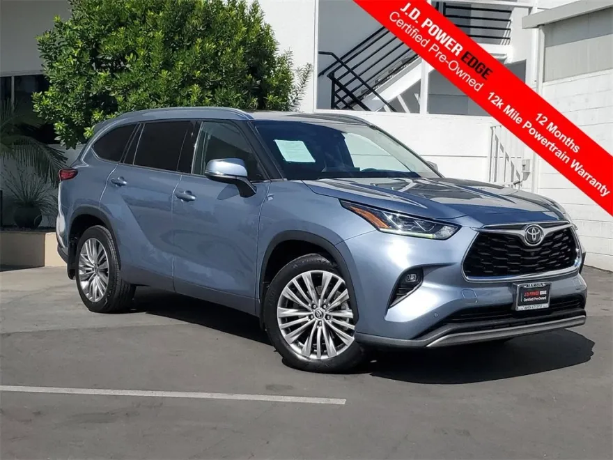 2022 Toyota Highlander Platinum photo 1