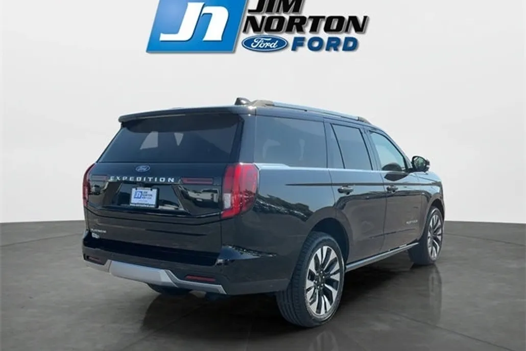 2025 Ford Expedition Platinum photo 1