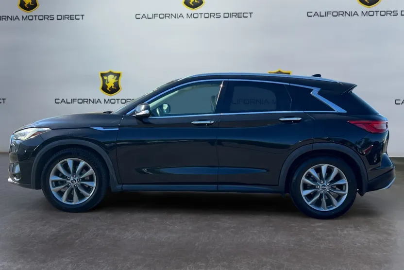 2019 Infiniti QX50 Essential photo 1