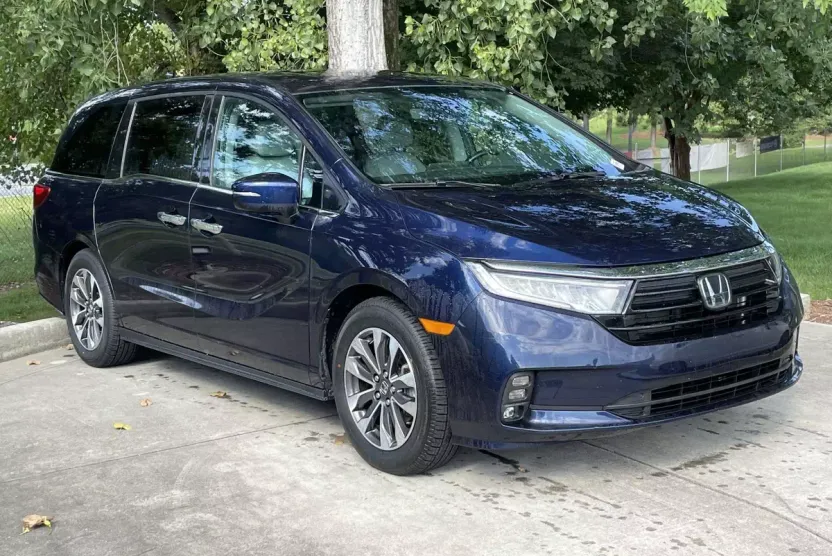 2023 Honda Odyssey EX-L photo 1