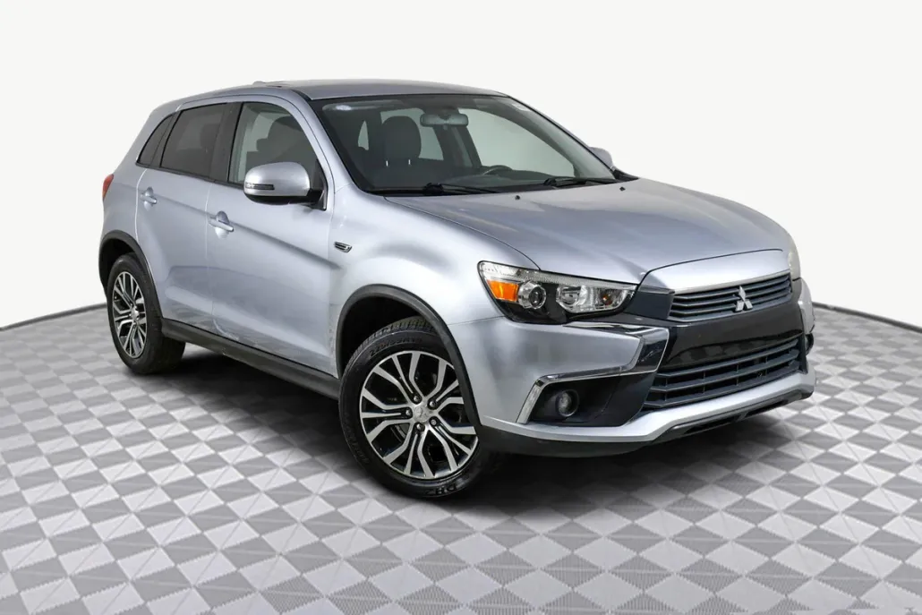 2017 Mitsubishi Outlander Sport ES photo 1