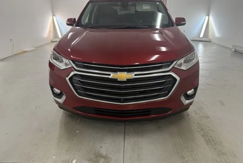 2020 Chevrolet Traverse Premier photo 1