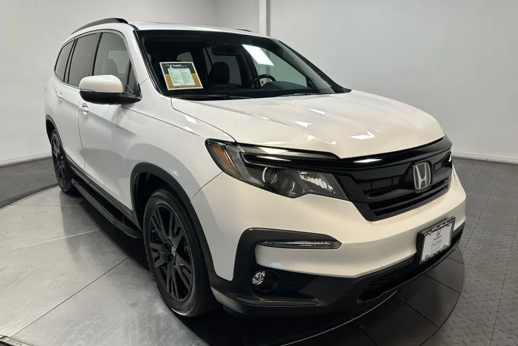 2022 Honda Pilot Special Edition photo 1