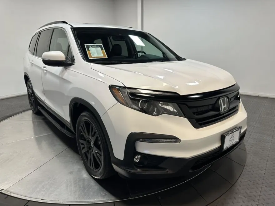 2022 Honda Pilot Special Edition photo 1