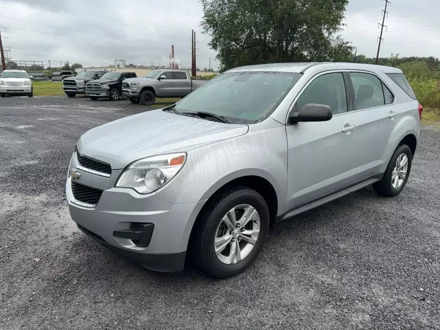2015 Chevrolet Equinox LS photo 1