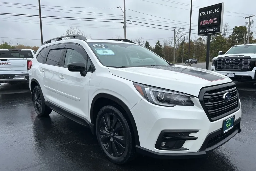 2022 Subaru Ascent Onyx Edition photo 1
