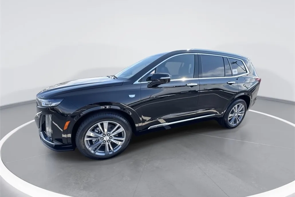 2025 Cadillac XT6 Premium Luxury photo 1