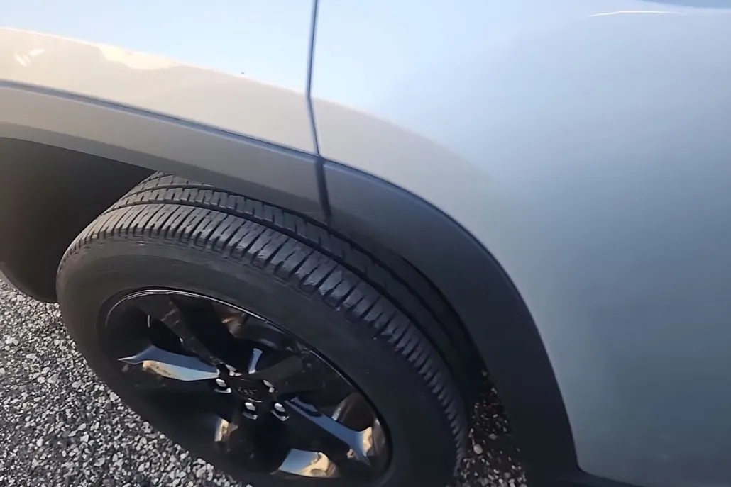 2023 Jeep Grand Cherokee Altitude photo 1