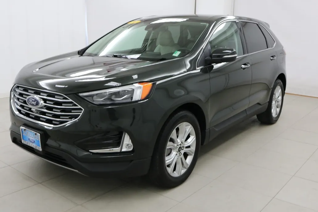 2024 Ford Edge Titanium photo 1