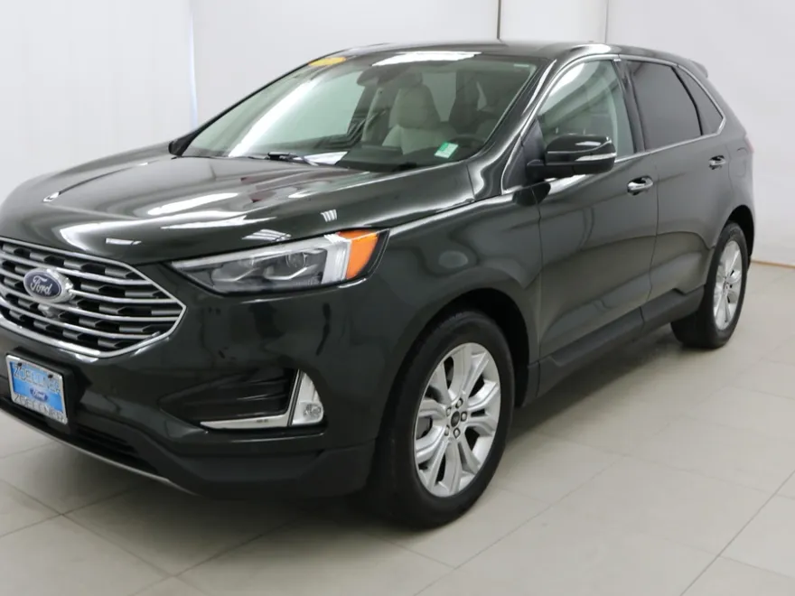 2024 Ford Edge Titanium photo 1
