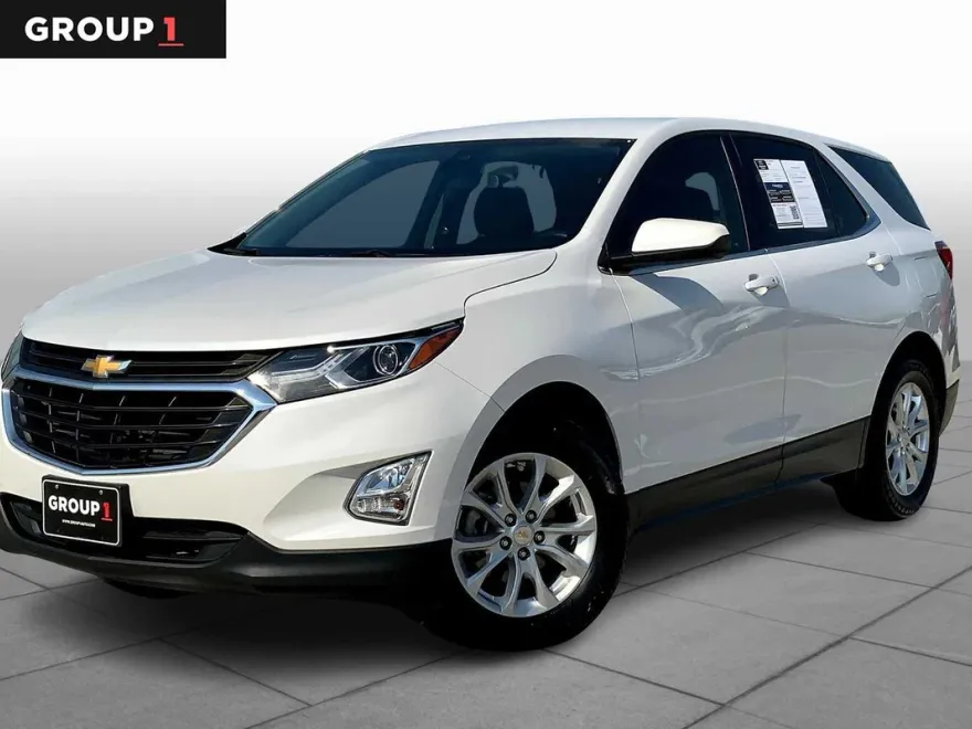 2020 Chevrolet Equinox LT photo 1