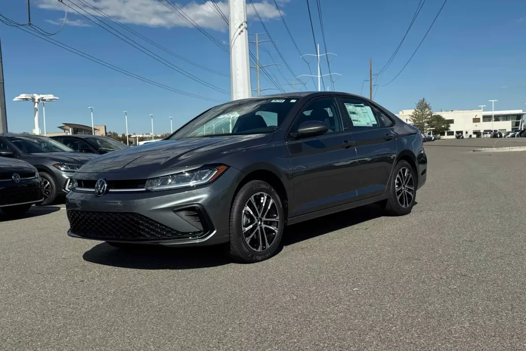 2026 Volkswagen Jetta Sport photo 1
