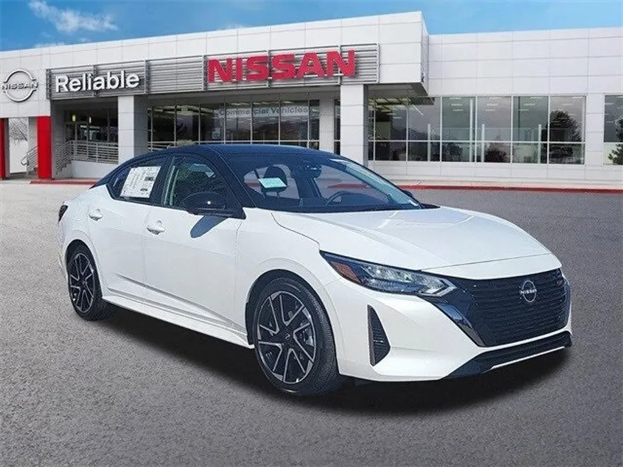 2025 Nissan Sentra SR photo 1