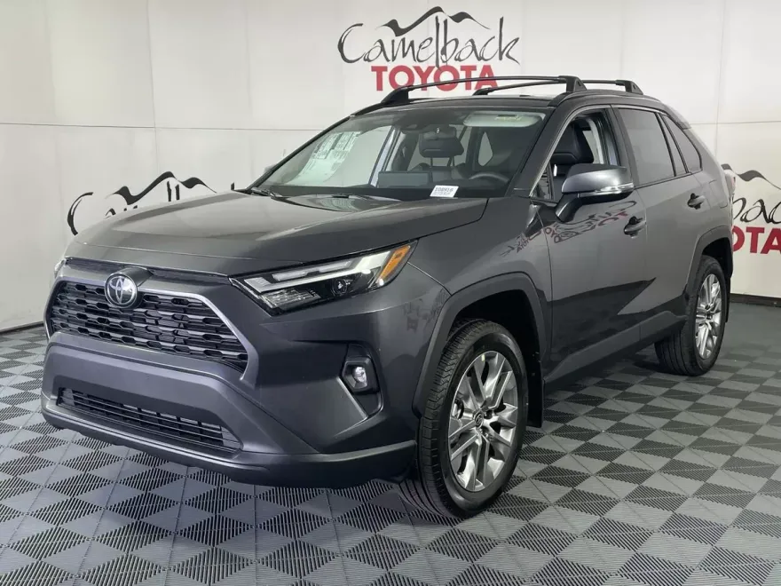 2025 Toyota RAV4 XLE Premium photo 1
