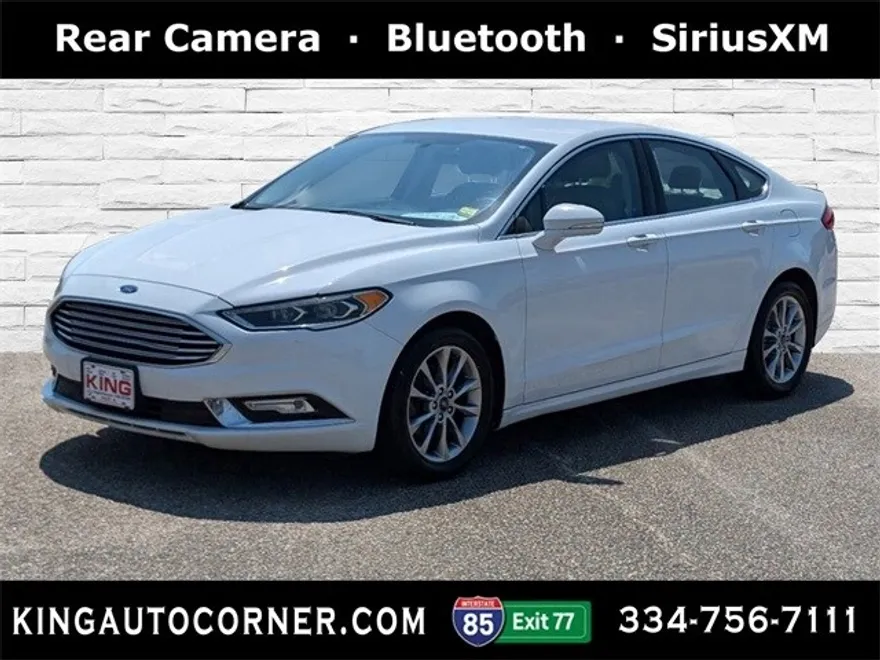 2017 Ford Fusion SE photo 1