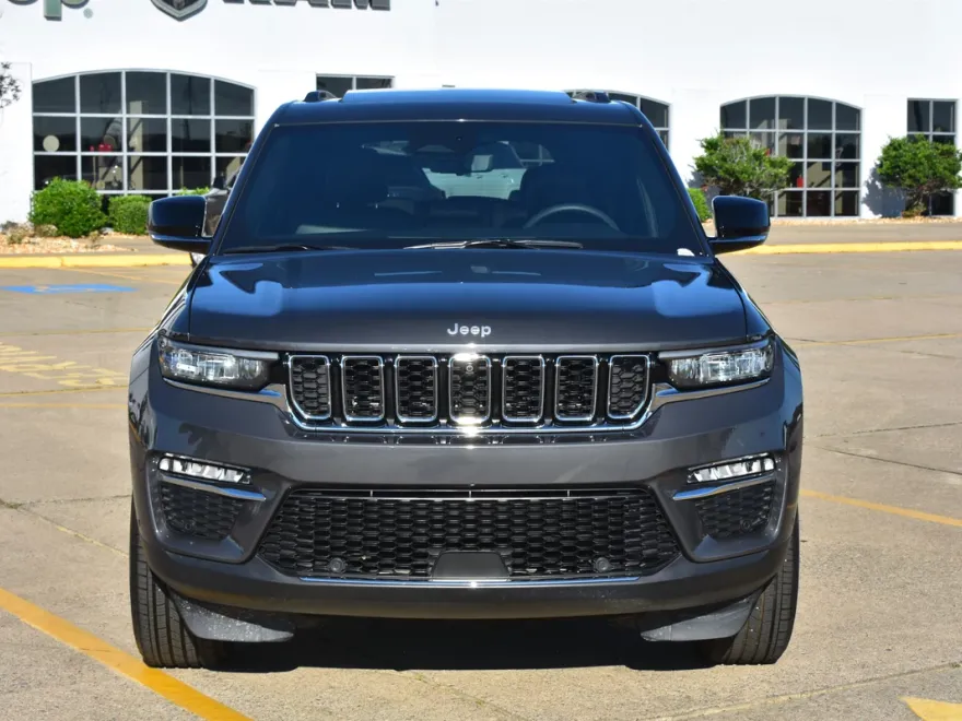 2024 Jeep Grand Cherokee Limited photo 1