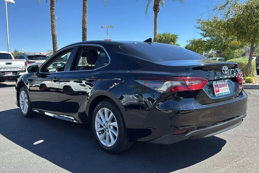 2024 Toyota Camry LE photo 1
